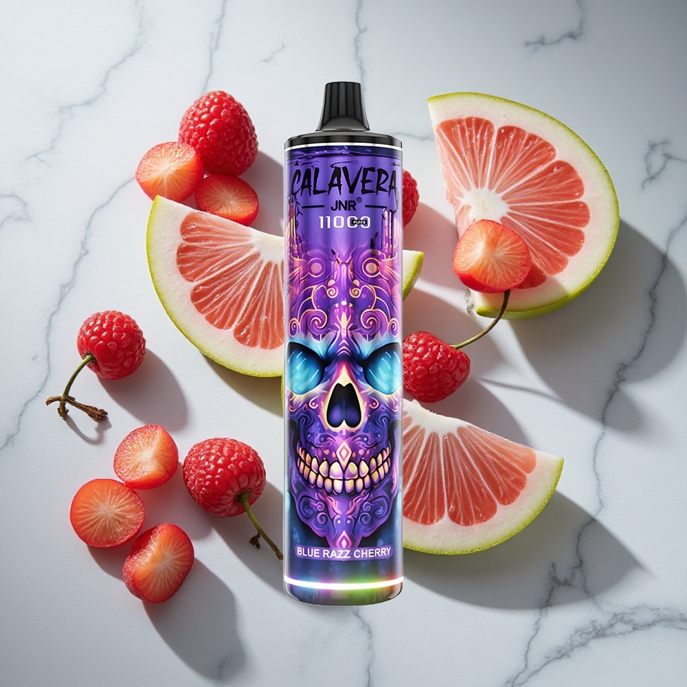 Blauwe Framboos Kers JNR Calavera 11000 Puffs Nederland vapes met Type-C oplader  21ml vloeistof